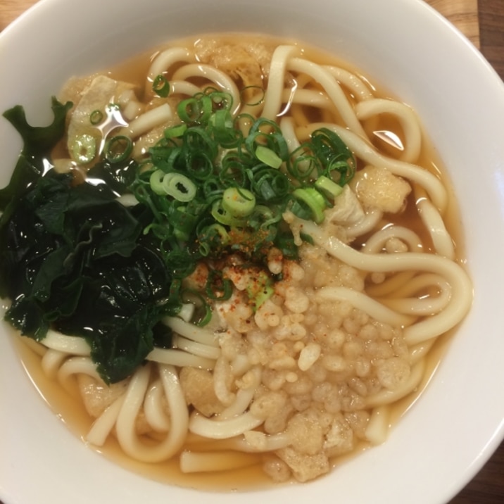 茅乃舎だしを使って☆シンプルわかめうどん